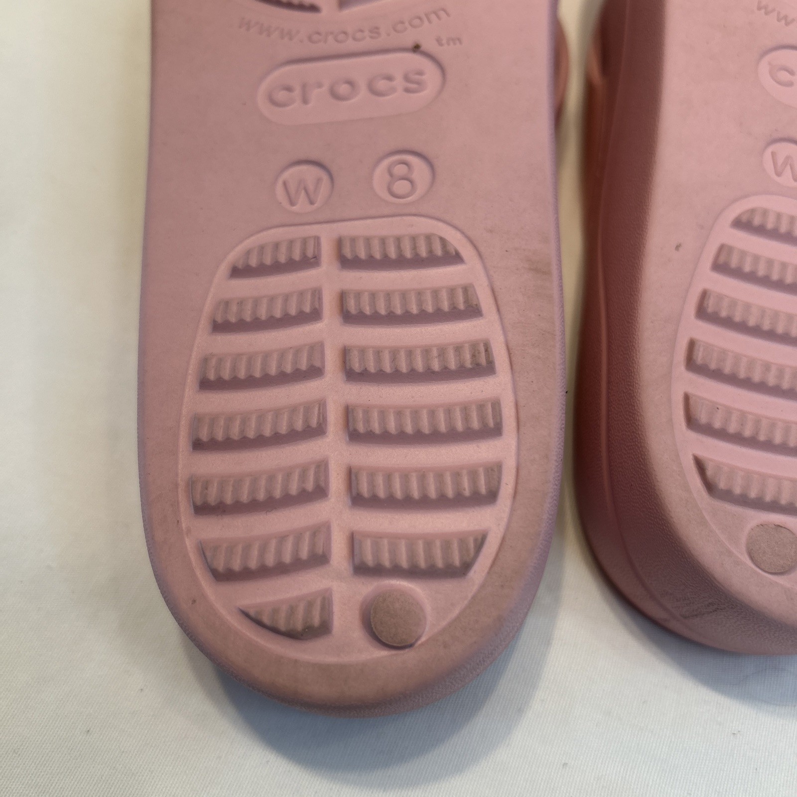 CROCS ~Iconic Comfort Women’s 8 ~PINK Baya Platform Flip Flops ~Thick Soles NICE