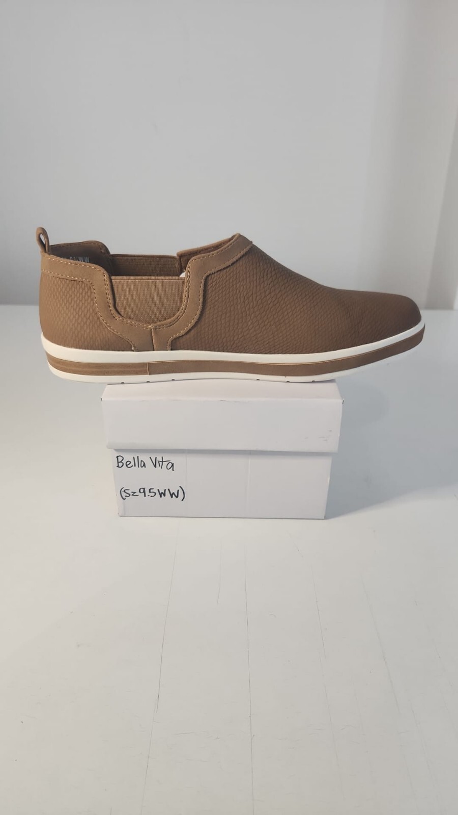 Women’s Bella Vita Wrenley Snake Slip-On (Size 9.5WW)
