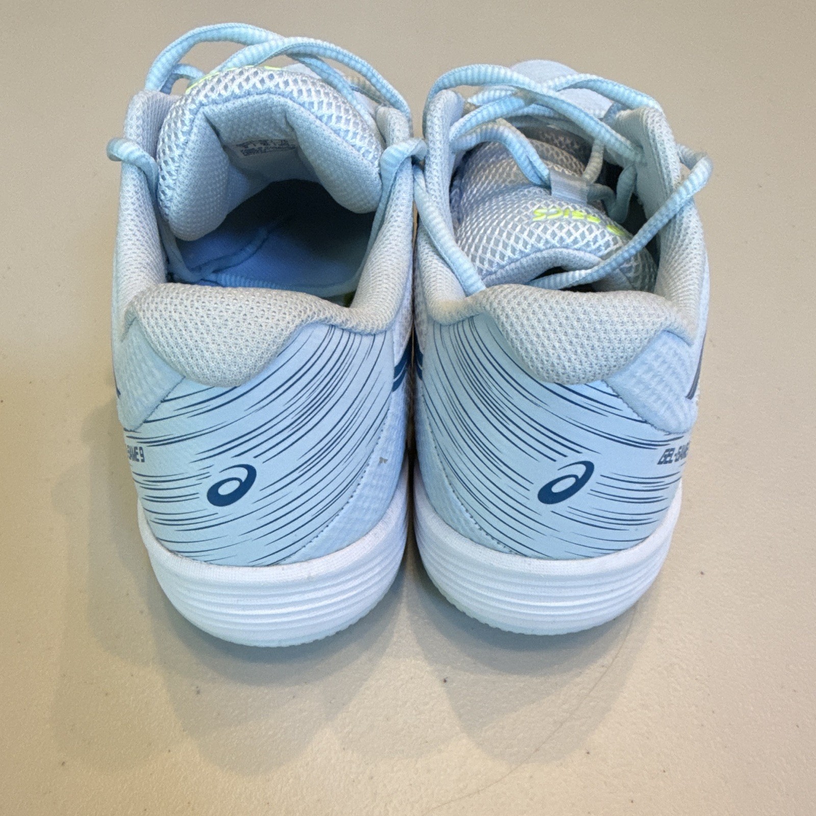 ASICS Women’s Low Top Lace-Up Athletic Sneakers Light Blue/White Neon 1042A211