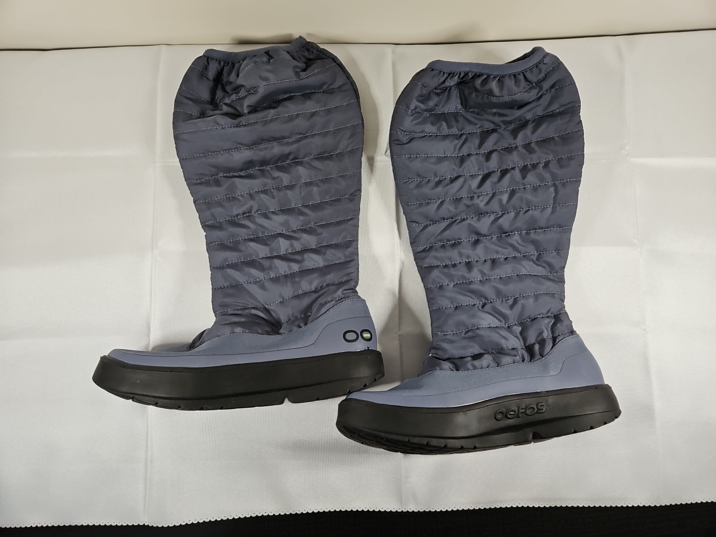 Blue Quilted Textile OOFOS OOmg Recovery Tall Winter Boots US 6.5