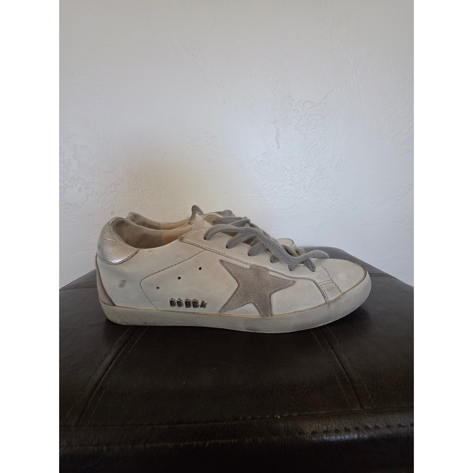 Golden Goose Grey/Metal White Leather Distressed Sneakers sz EU 37, US 5.5 READ