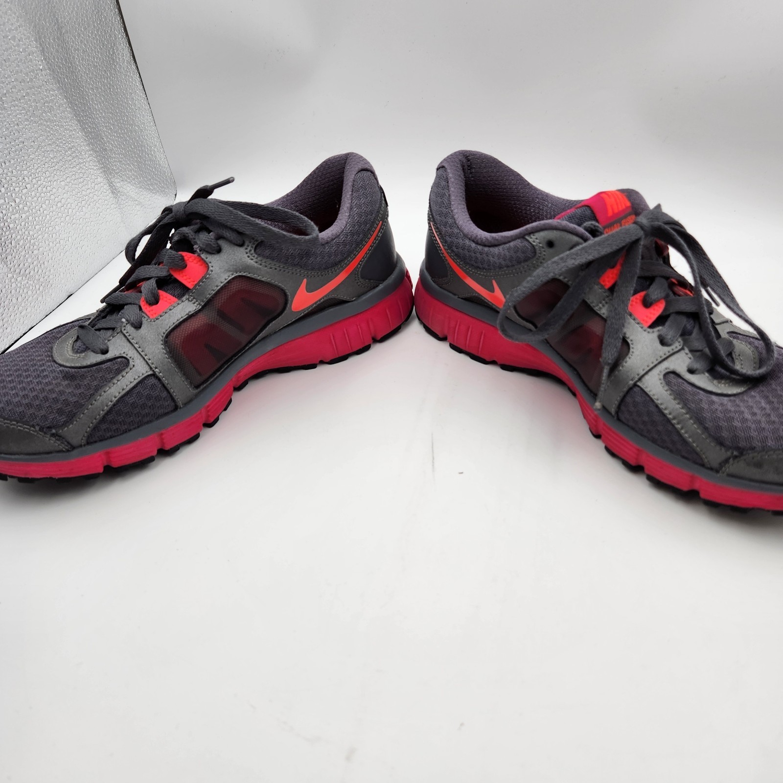 Nike Dual Fusion ST 2 454240-066 Women 8 Shoes Gray Pink Low Top Running Sneaker