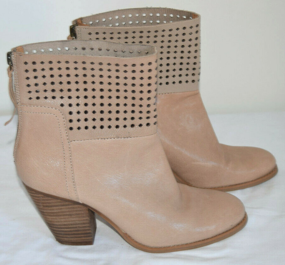 Nine West Beige Semi-Round Toe Block Heel Women’s Ankle Boot Size 7
