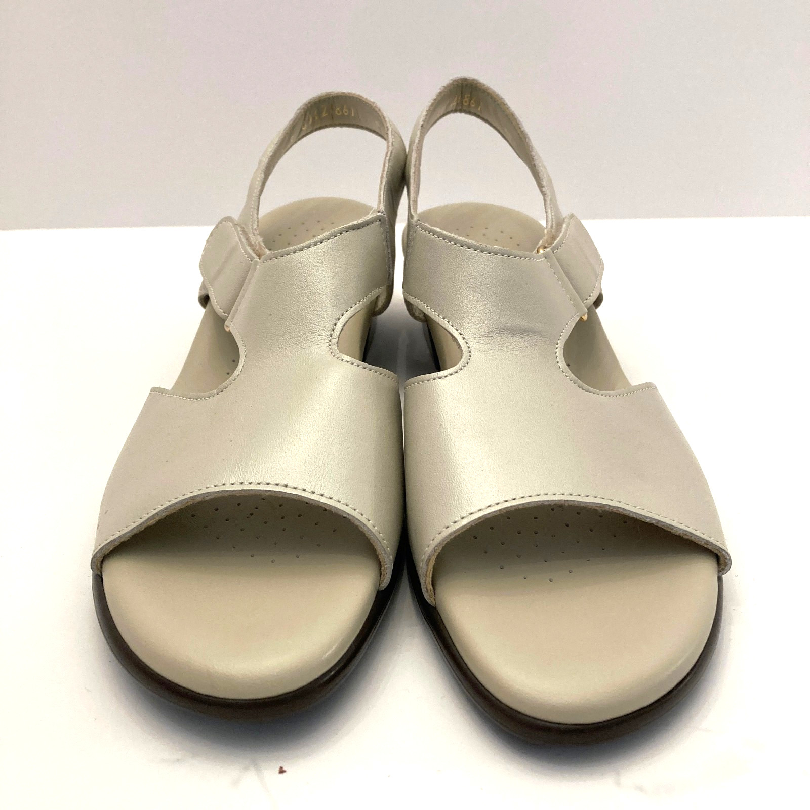 SAS Suntimer Sandal Slingback Leather Pearl Bone Womens 8 S AAA Hook & Loop