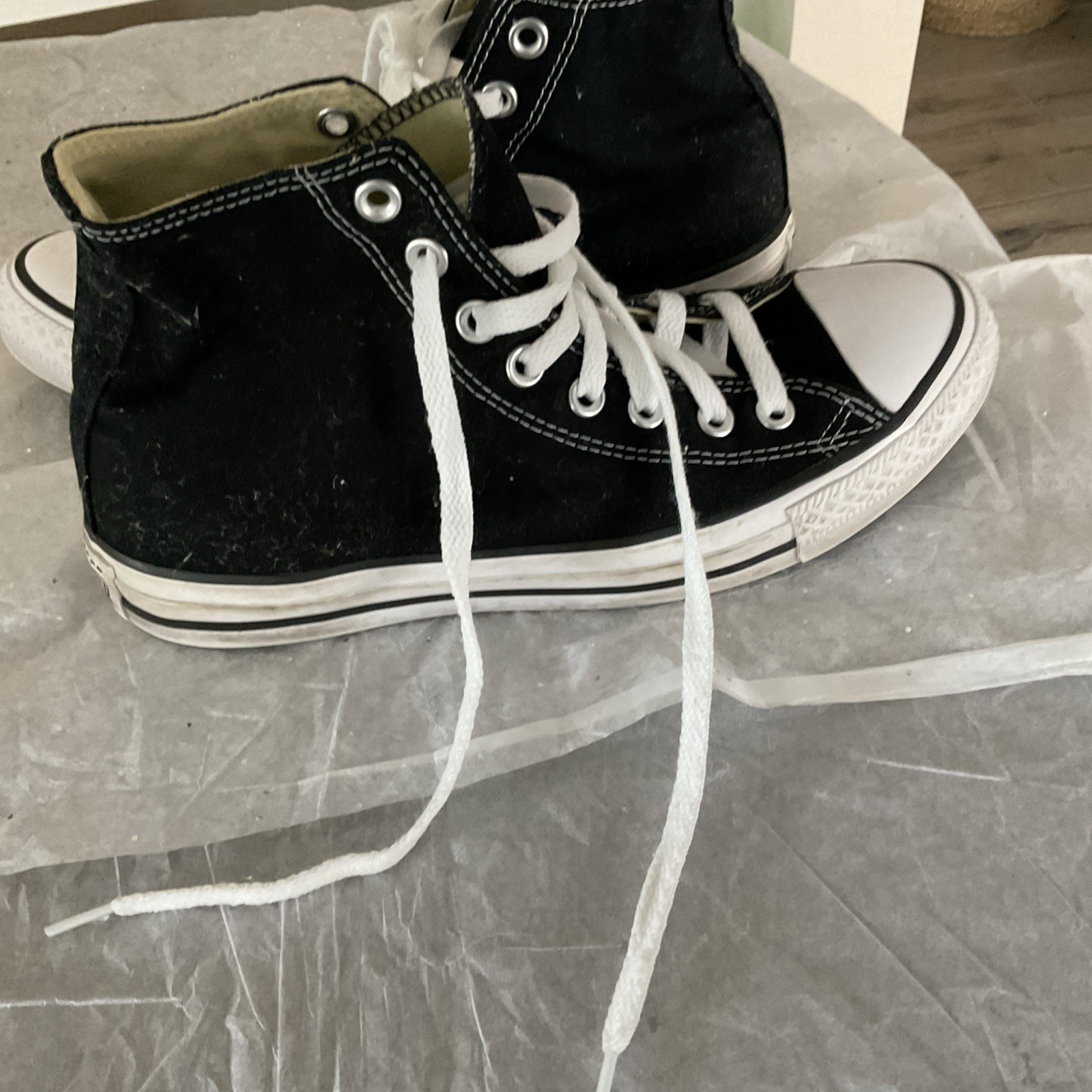 Converse Chuck Taylor All Star High Tops Black size 9
