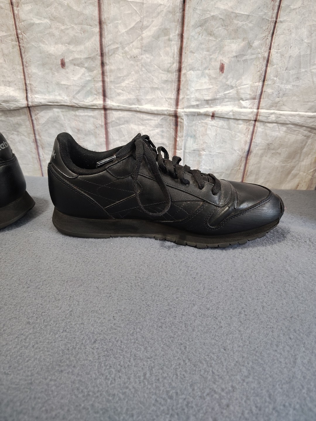 Women’s Black Reebok Classic Leather Sneaker Size 8 Comfort Walking Mom