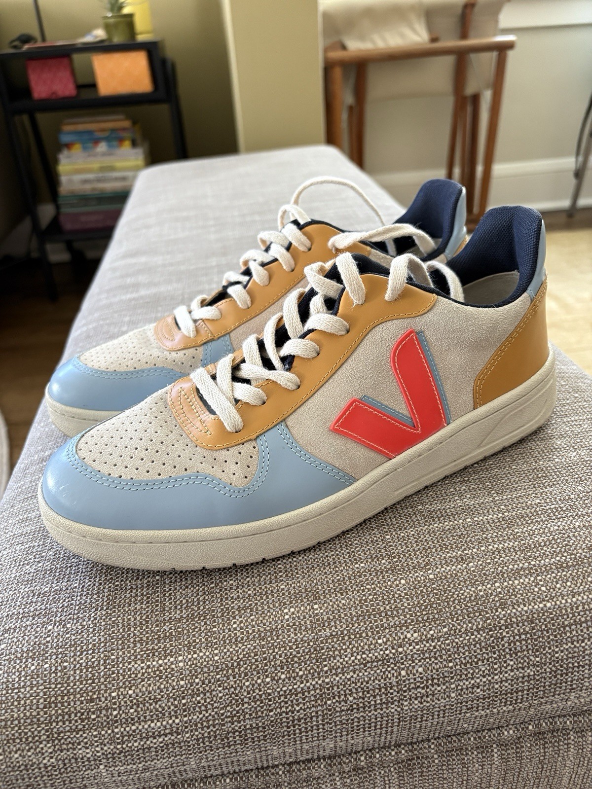 Veja x Make My Lemonade V-10 sneakers, EU 42