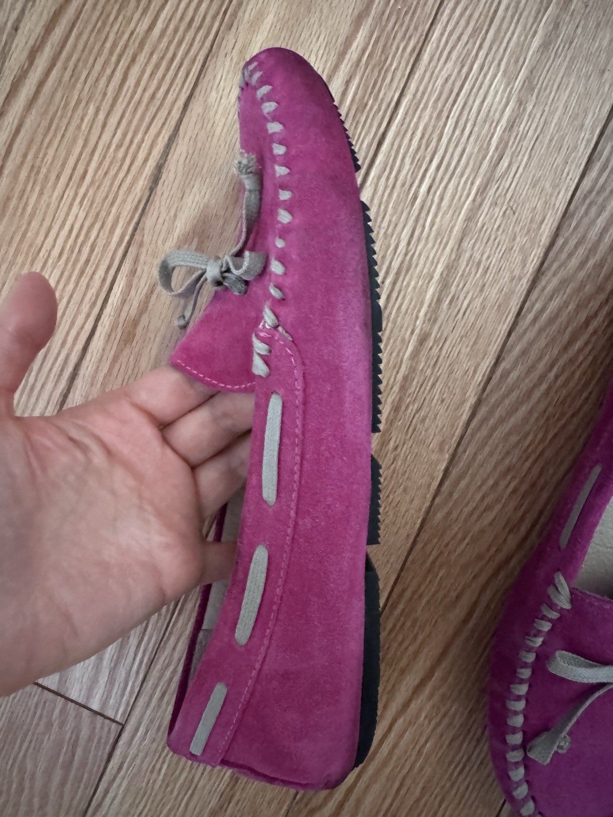 Vera Wang Fuschia Pink Shoes 8.5M Dorian Loafers No Box Great Condition