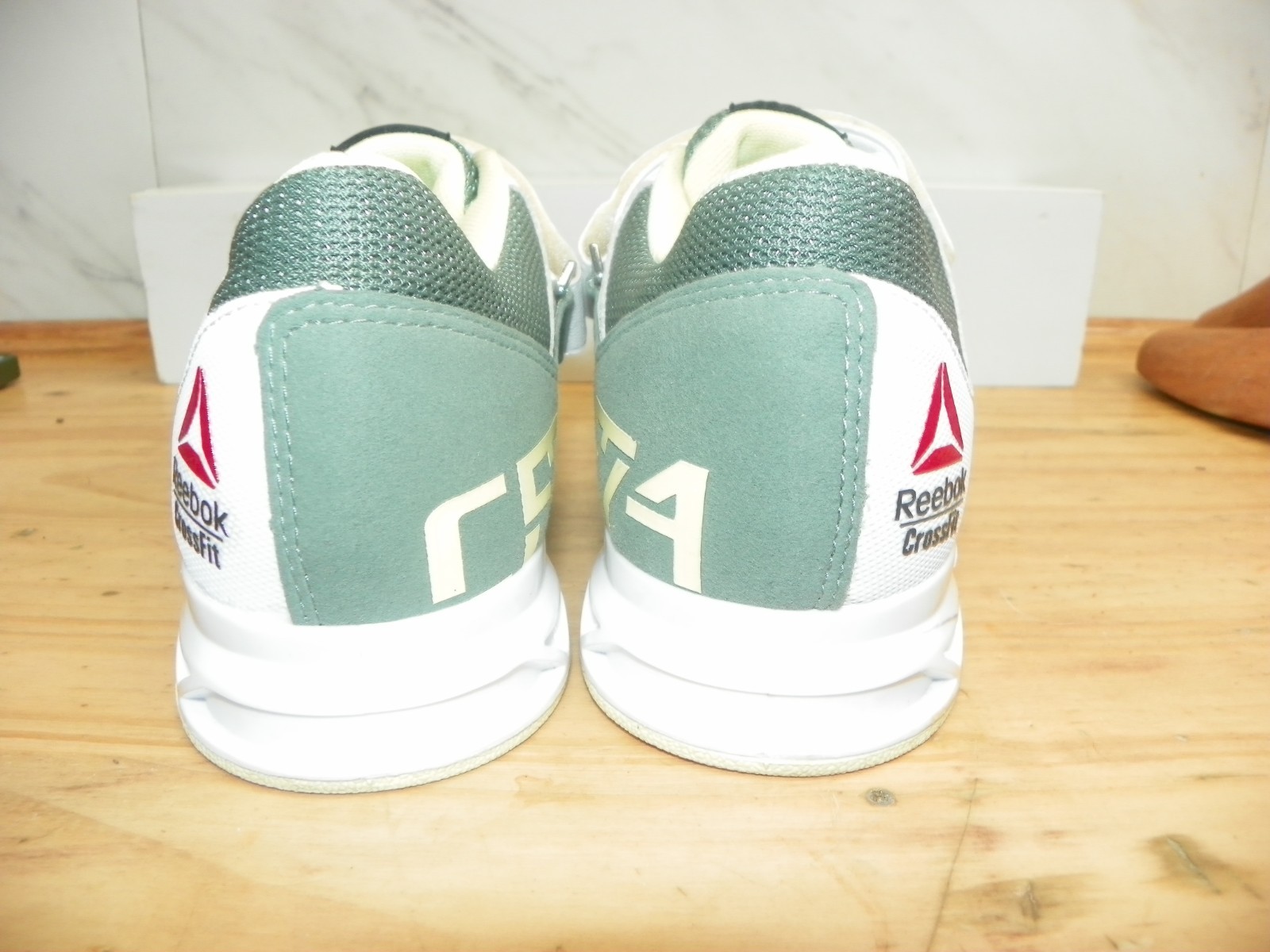 REEBOK CROSSFIT LIFTER PLUS 2.0 WHITE SAGE GREEN NEON COLORWAY SIZE 8.5 M45056