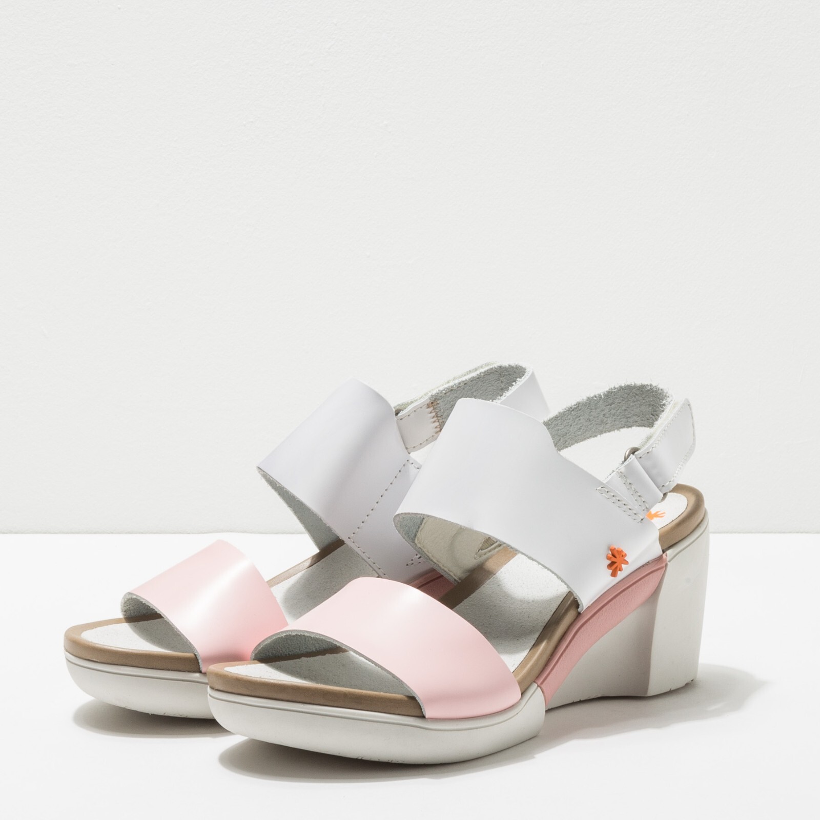 ART 1673 Rotterdam City Women’s Wedge Sandal