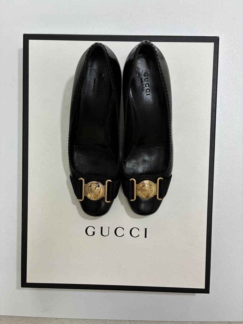 GUCCI Black Leather Pumps Size 23cm 9in Gold Emblem High Heels