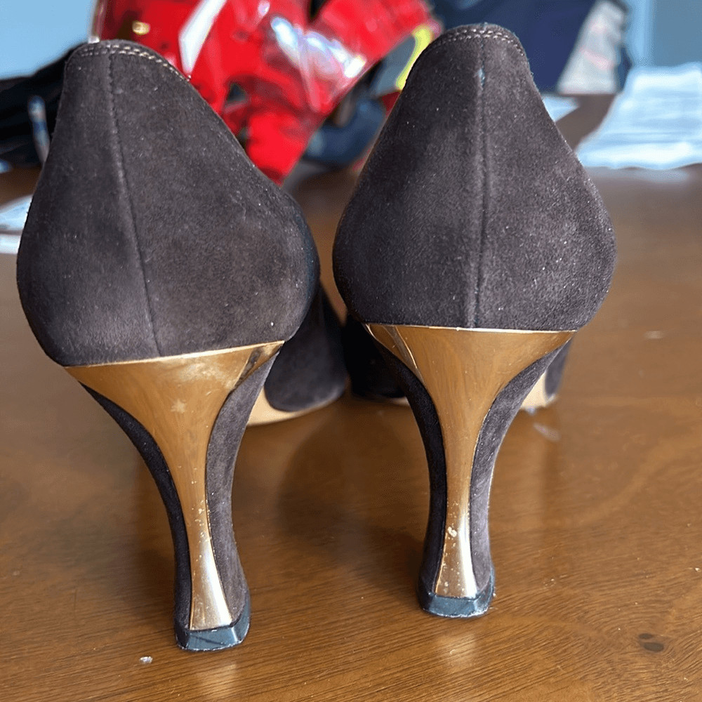 St. John Jackie Chocolate Grace Semi Pointed Cap Toe Suede Leather Heels 7.5 AA