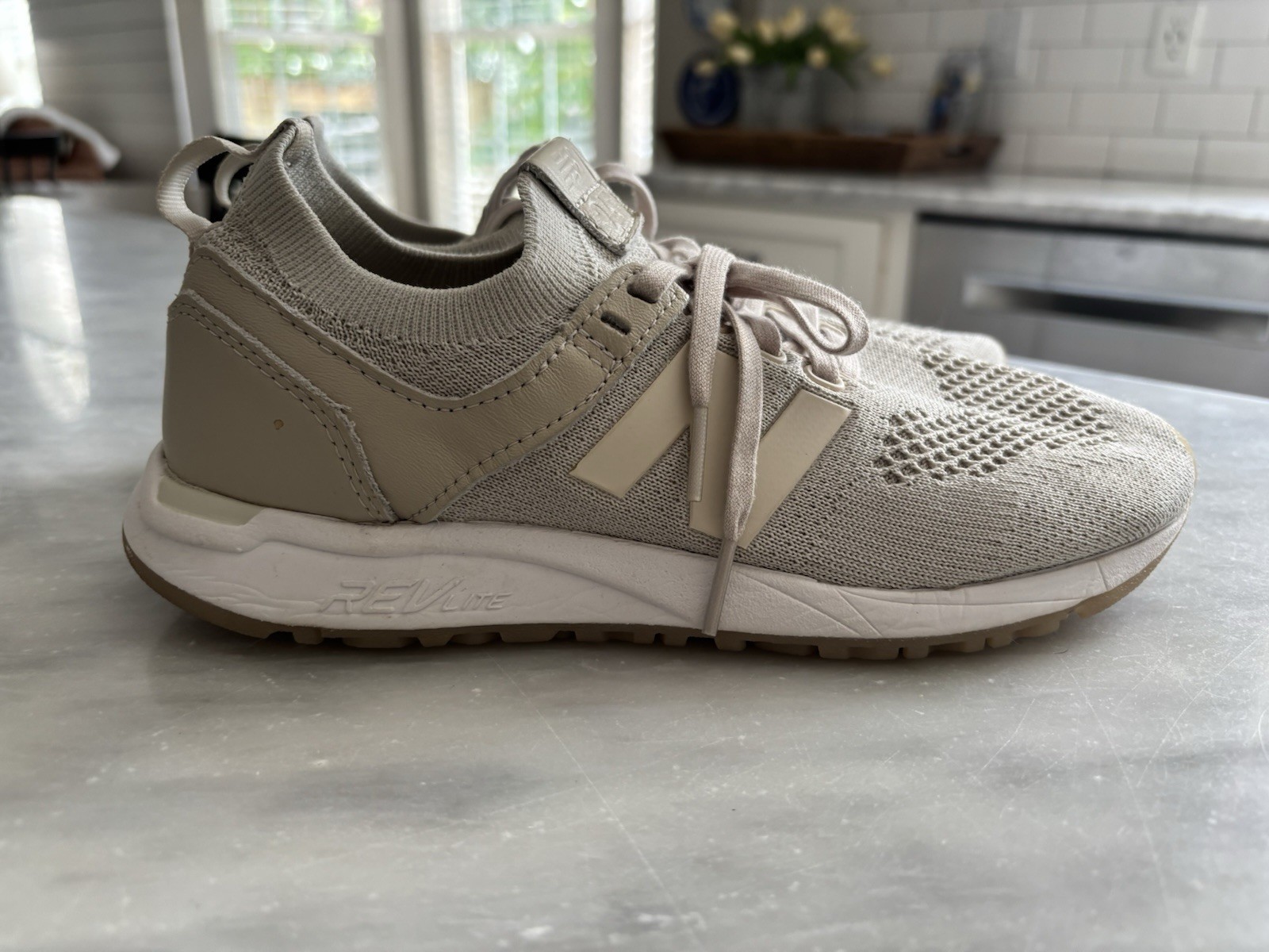 New Balance 247 Women’s Running Shoes Gray/White, Size 7.5
