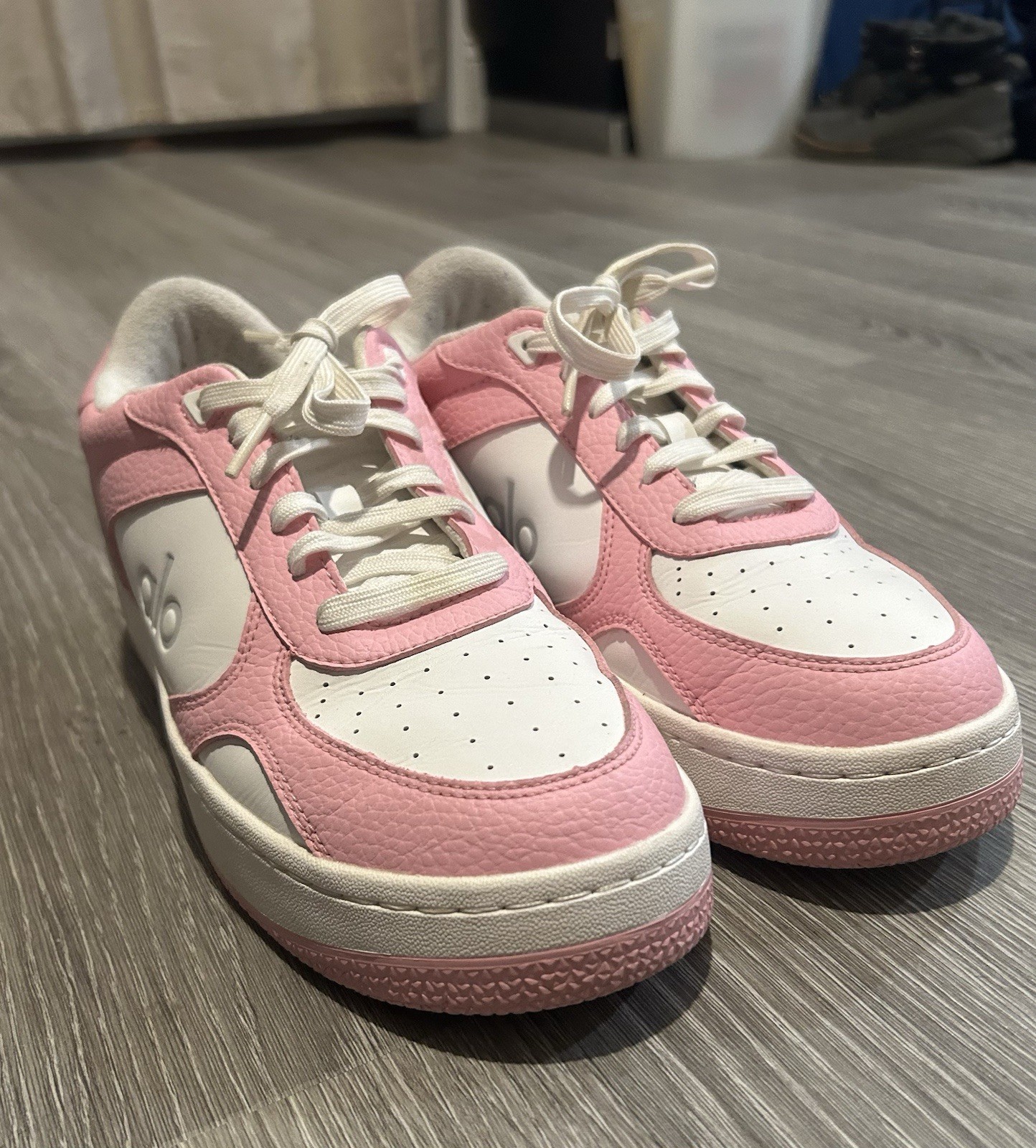 Alo Yoga Pink & White Recovery Mode Platform Sneakers Size 9 Women’s Cushion