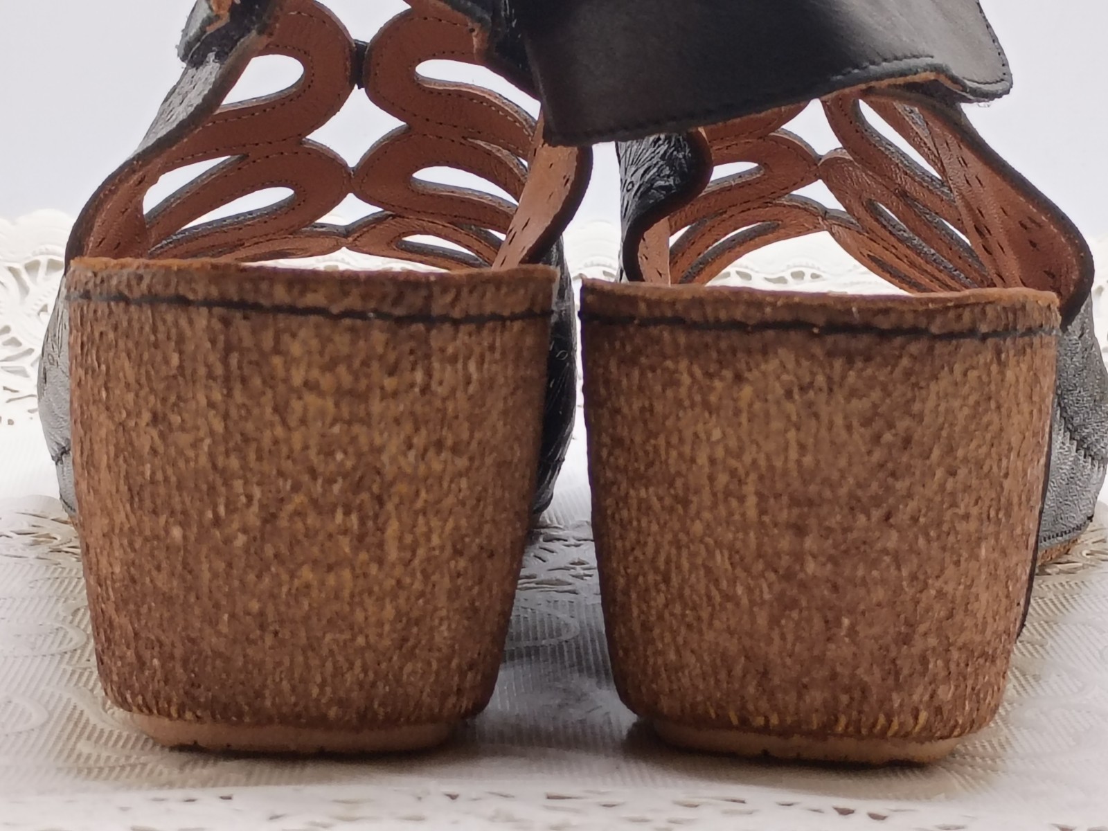 Spring Step Inocencia Women’s Size 9 US / 40 EUR Black Leather Wedge Sandals