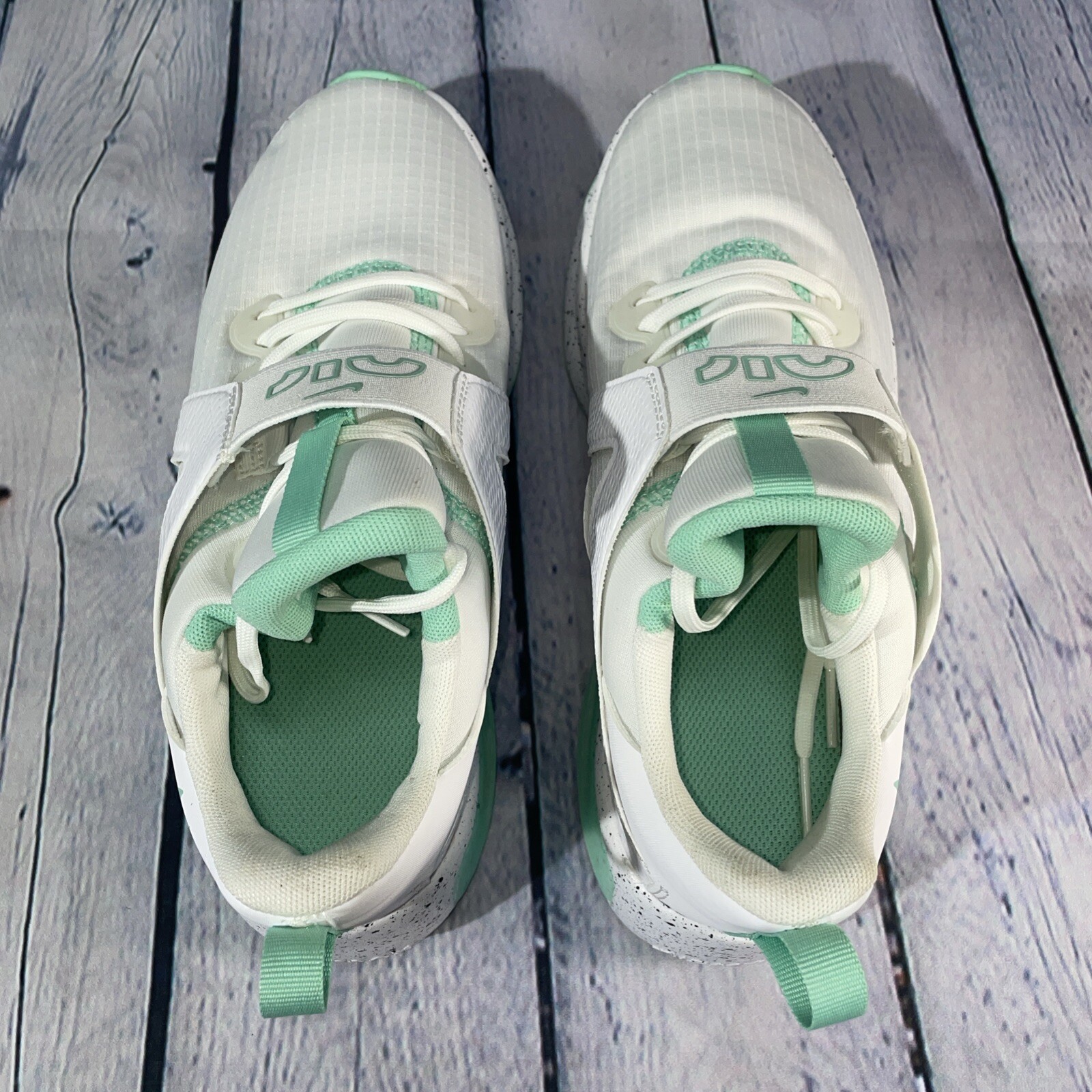 Nike Air Max Bella TR5 Running Shoes White Green FN7107-100 Womens Sz 6.5