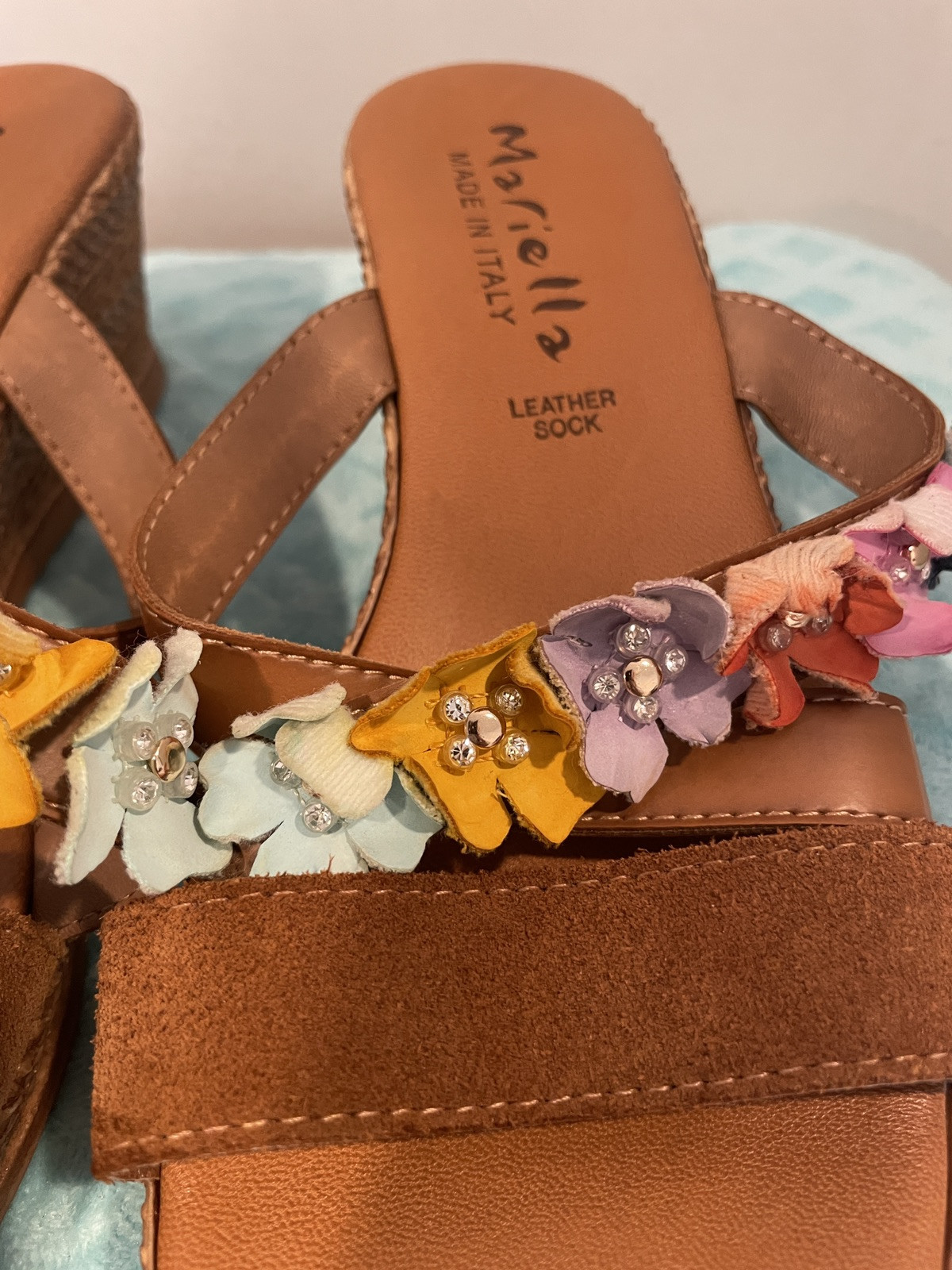 Mariella Floral Wedge Italian Leather Sandal Size 9