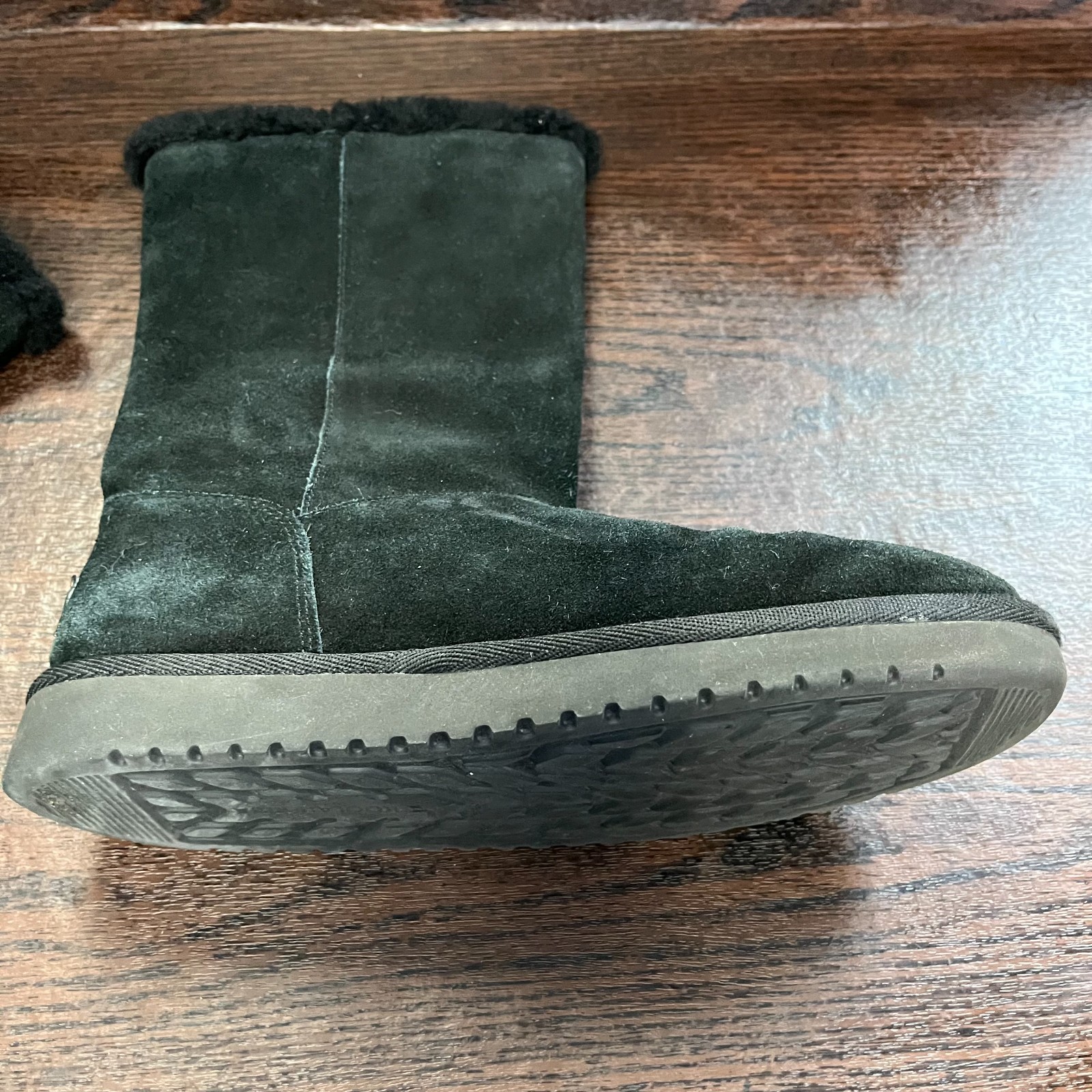 Koolaburra by UGG Women Victoria Tall Boots Size 7 Black Suede Shearling 1096409