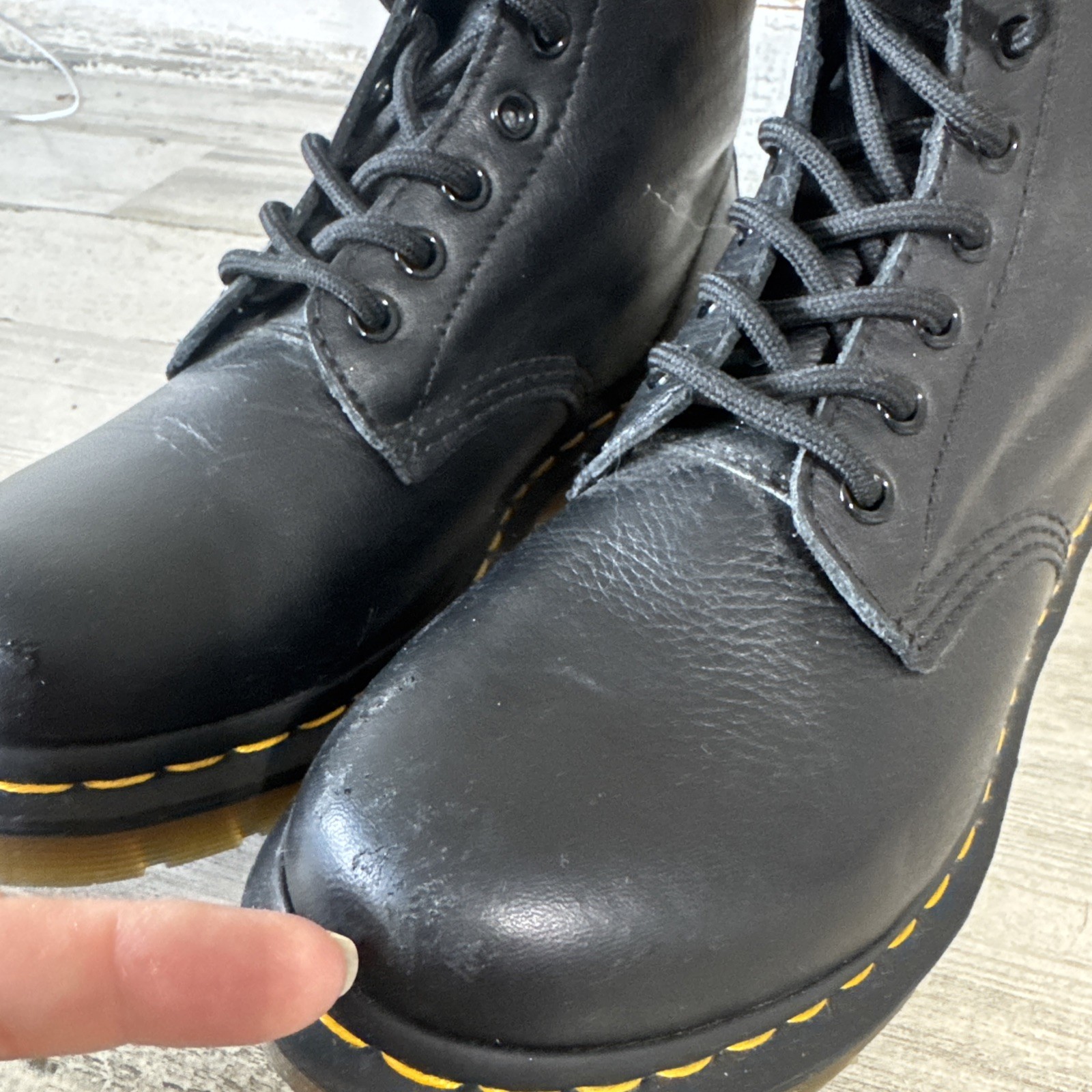 Dr. Martens Pascal 1460 Virginia Leather Boots for Women, Size US 7 – Black -…