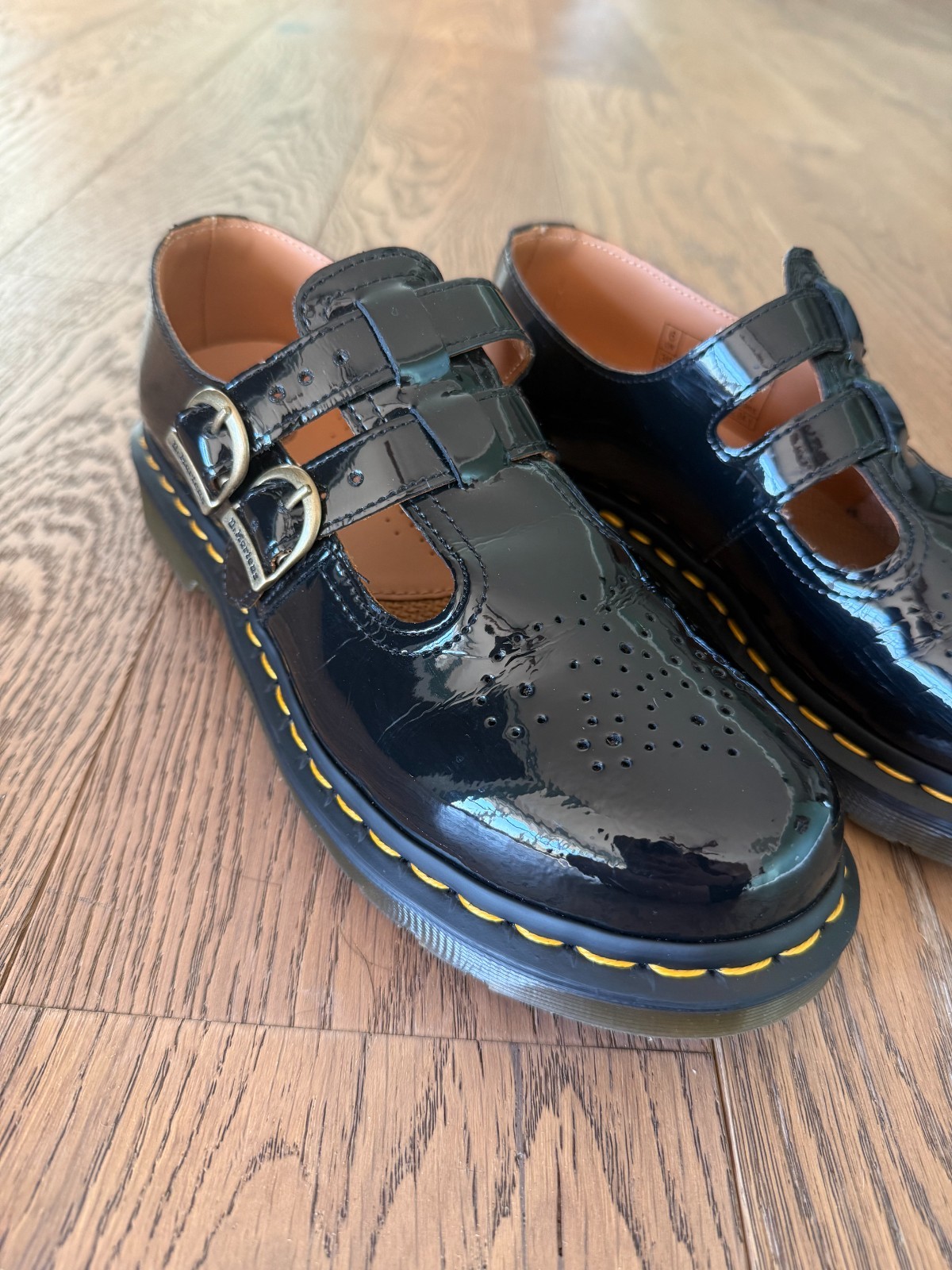 dr martens 8065 mary jane size 8 – patent leather