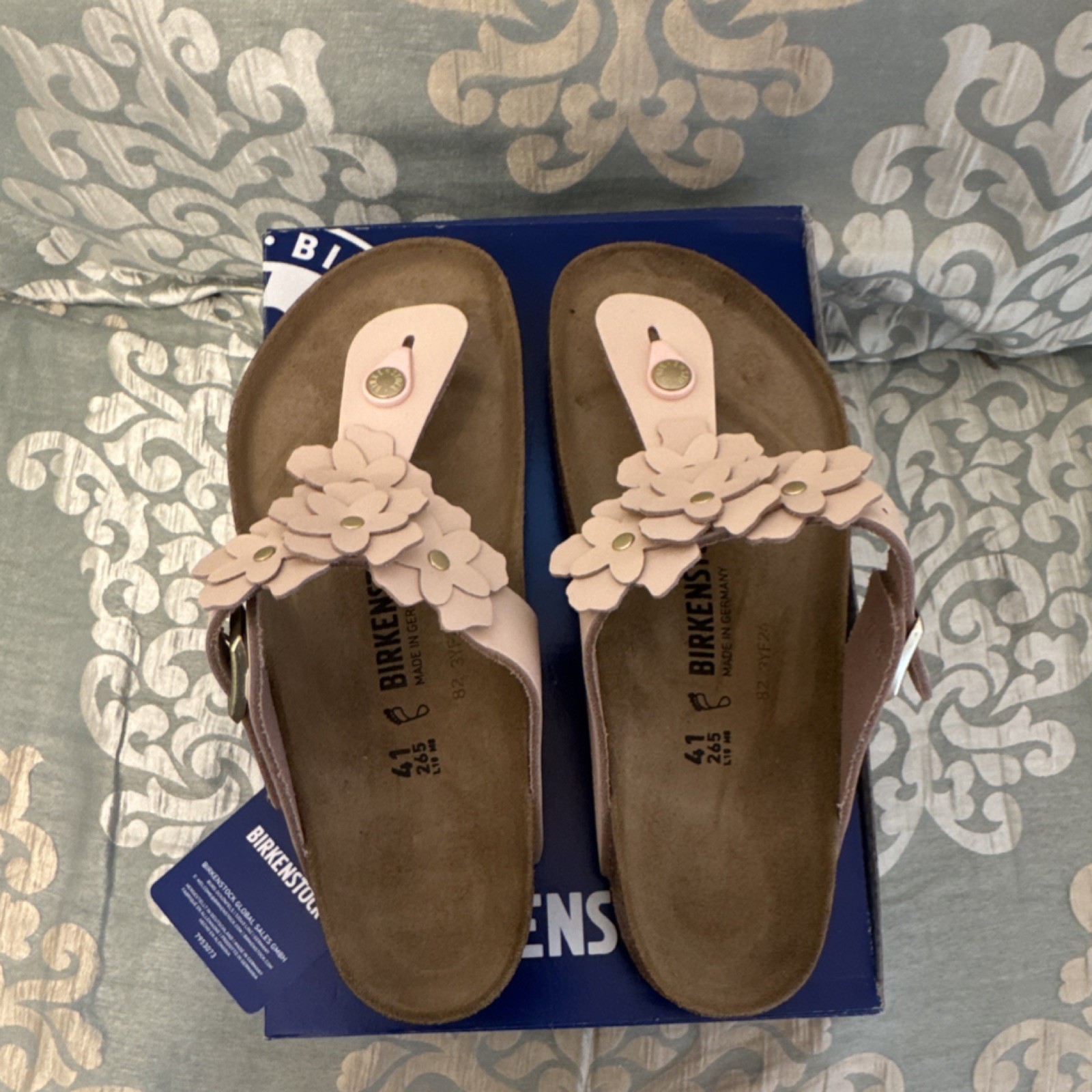 Birkenstock Gizeh Pink Flower Thong Sandals Leather Buckle EU 41 Regular