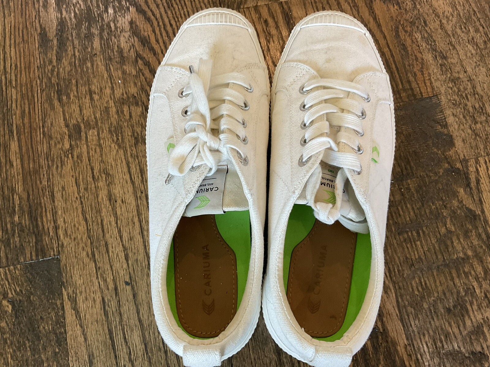 Cariuma Oca Low White Canvas Sneakers Shoes Comfort Lace Up Women 8.5 Men 7