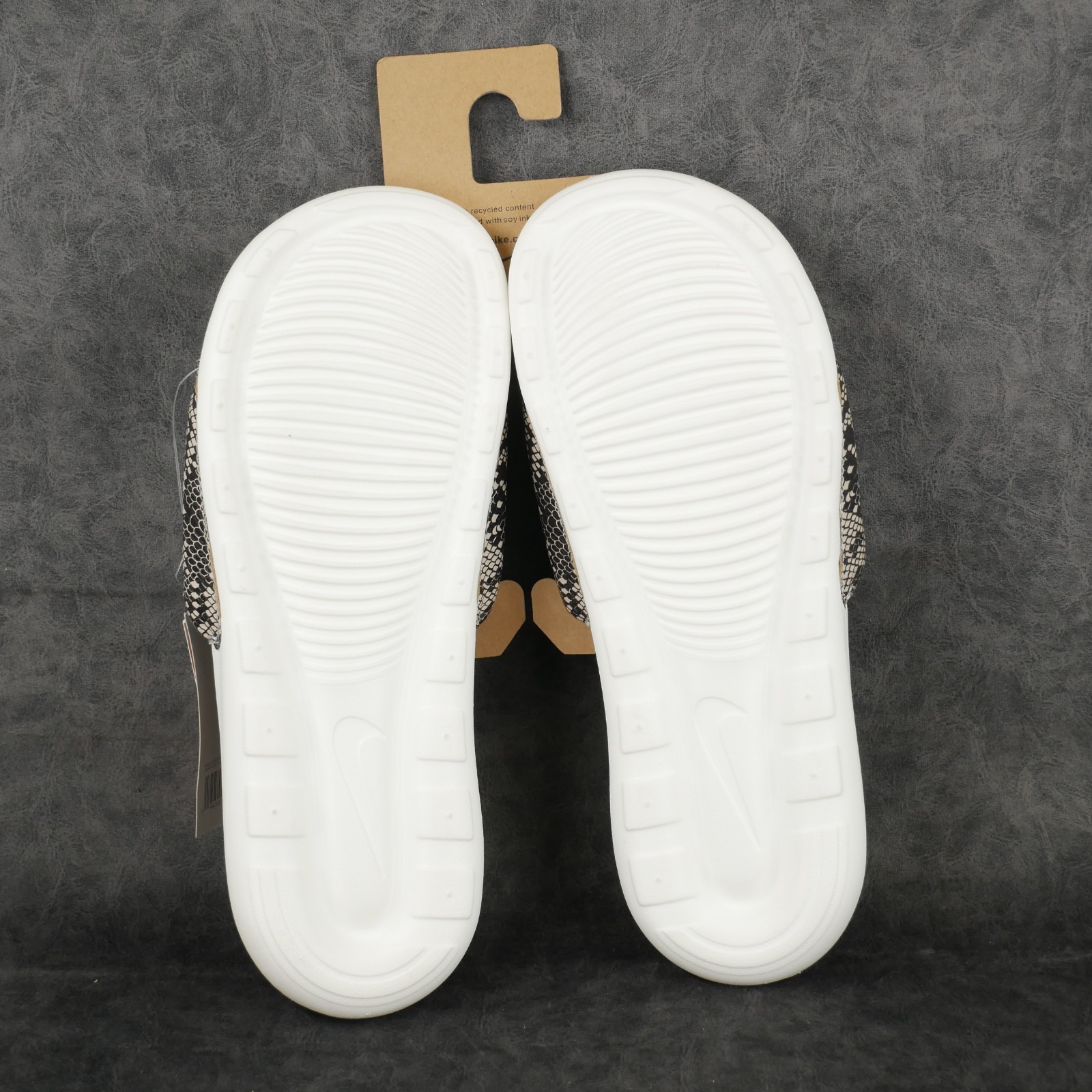 Nike Victori One Women’s Size 10 Sandals Slides Snake skin print CN9676-007 New