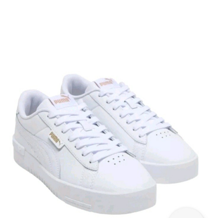 PUMA Court Sneaker Womens Retro Walking,Tennis,Pickleball 7W/PUMA White/Gold NIB