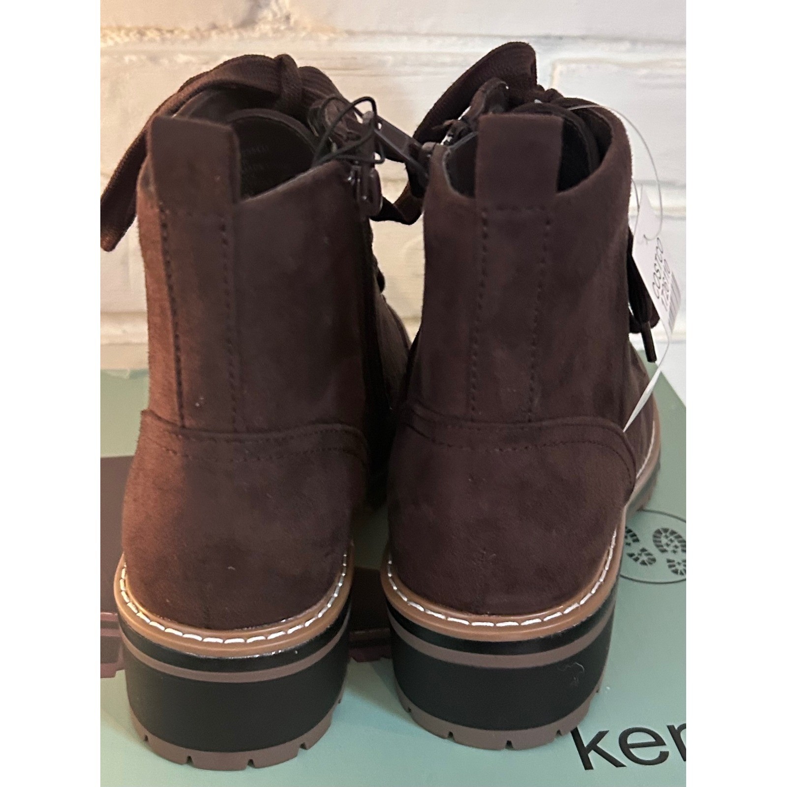 NWT Kensie Kasha Brown Faux Suede Padded Footbed Lug Sole Ankle Boots Womens 6