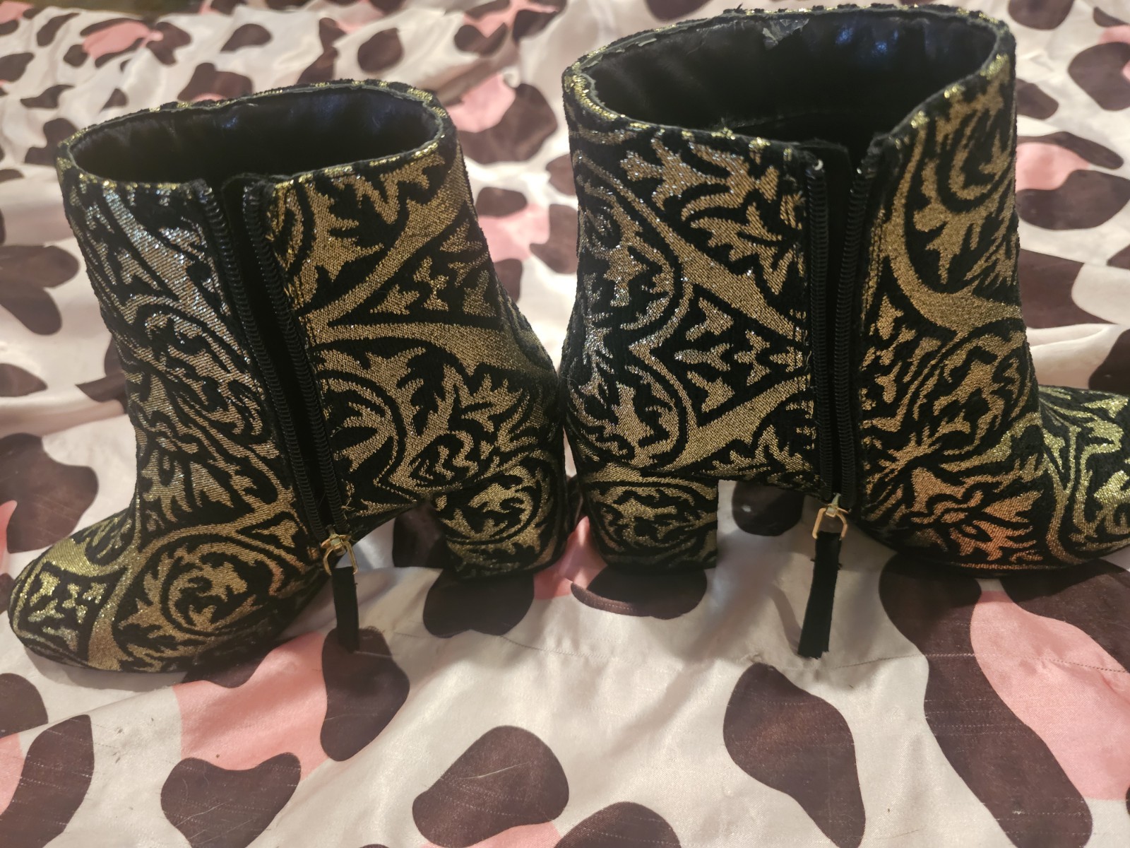 Gold and Black Madonna 80s Looking Boots Women’s Size 7.5 Vintage