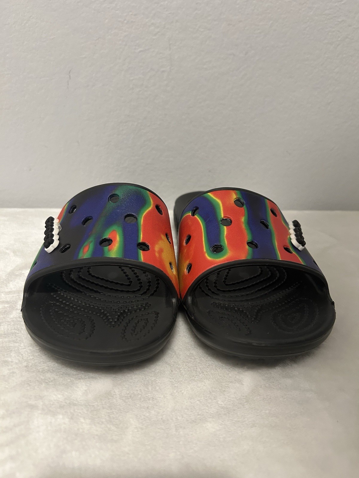 Crocs Classic Slide Sandals Tie Dye Black Unisex Flip Flops Women’s 7, Men’s 5