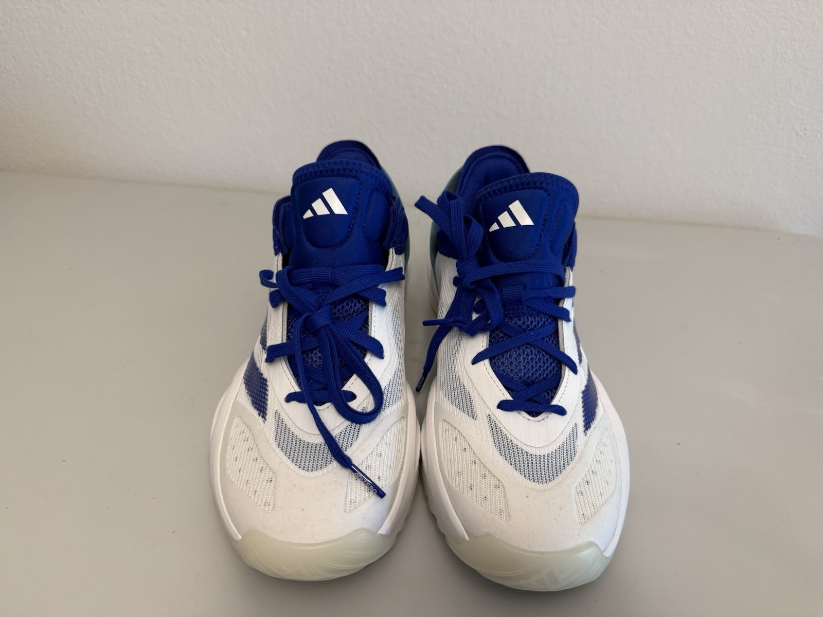 adidas Adizero Select 2.0 Low Top Lace-Up Athletic Sneaker White/Blue 2024