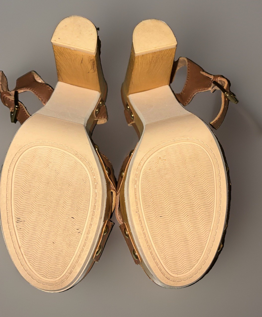 Tommy Hilfiger Womens Shoe