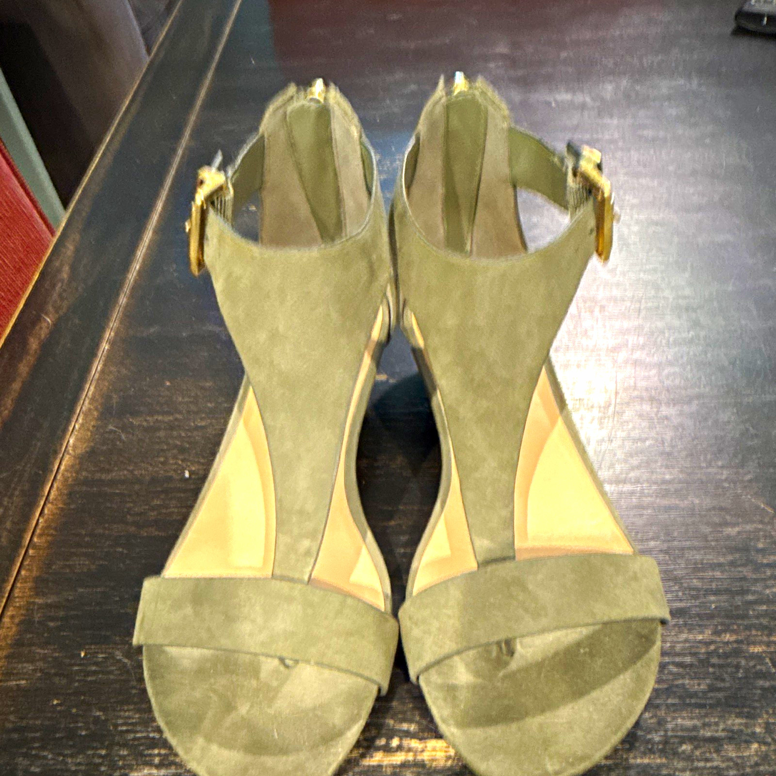Kenneth Cole Reaction Women’s Green Suede Wedge Ankle Strap Sandals 7