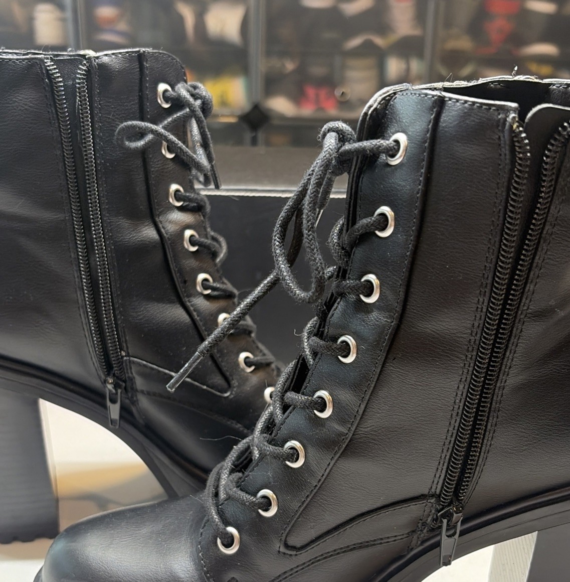 GBG Black Los Ange Platform Combat Boots Chunky Block Heel Womens 10M (B3-C)