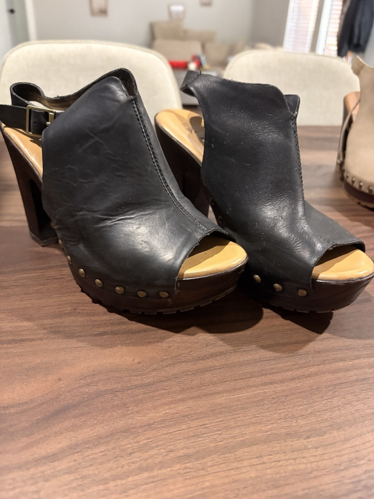 Korks Black Leather Slingback Sandals Studded Buckle Open Toe US 7