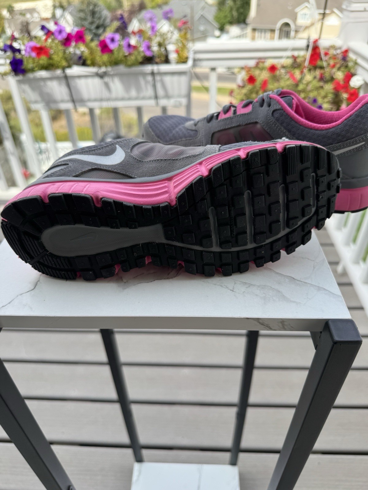 NIKE DUAL FUSION ST2 WOMENS SHOES, SZ 8M, EXCELLENT CLEAN CONDITION, GREAT SOLES