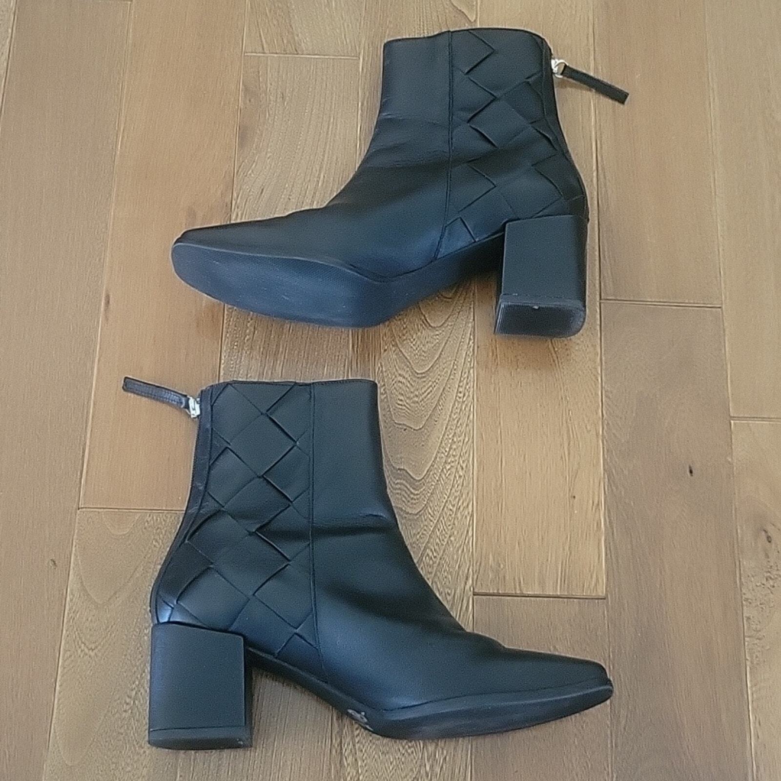Angel Alarcon Leather Black Square Toe Chunky Heel Quilted Back boots Size 39