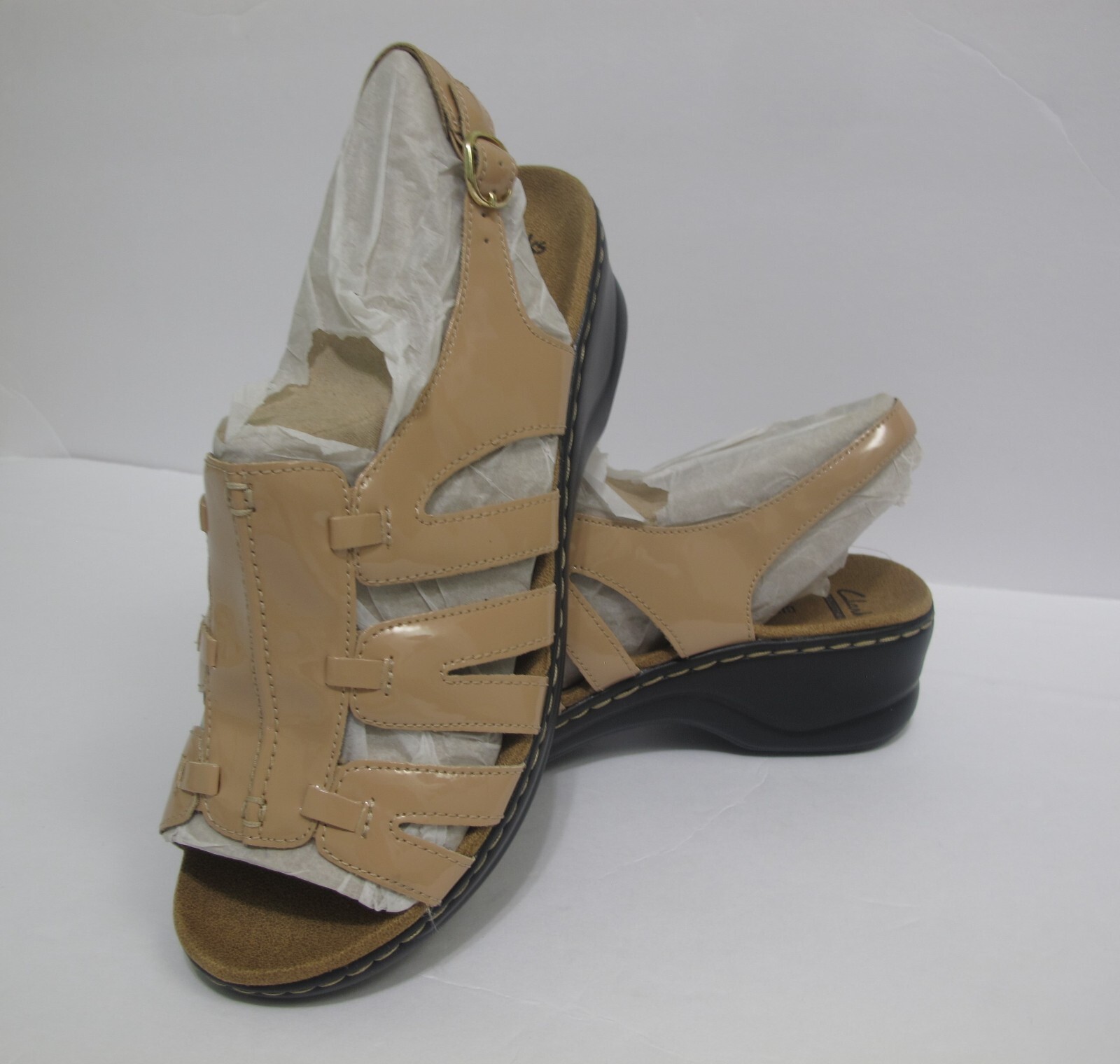 CLARKS Womens LEXI MARIGOLD Wedge Sandal Rose Pale Nude Patent Size 9 XW