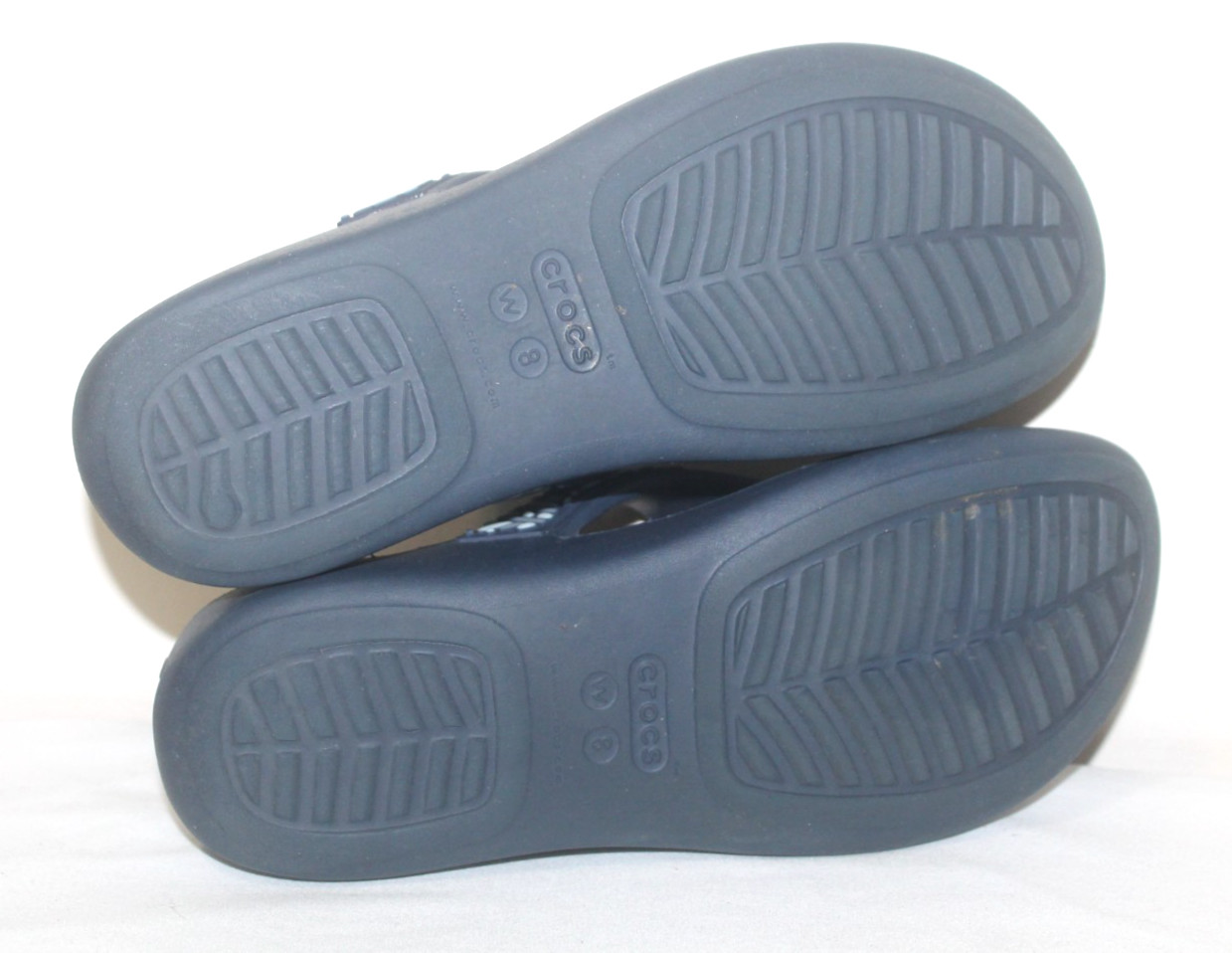 Crocs Monterey Navy Size 8 Embellished Flip Flops Sandals Women’s Thong