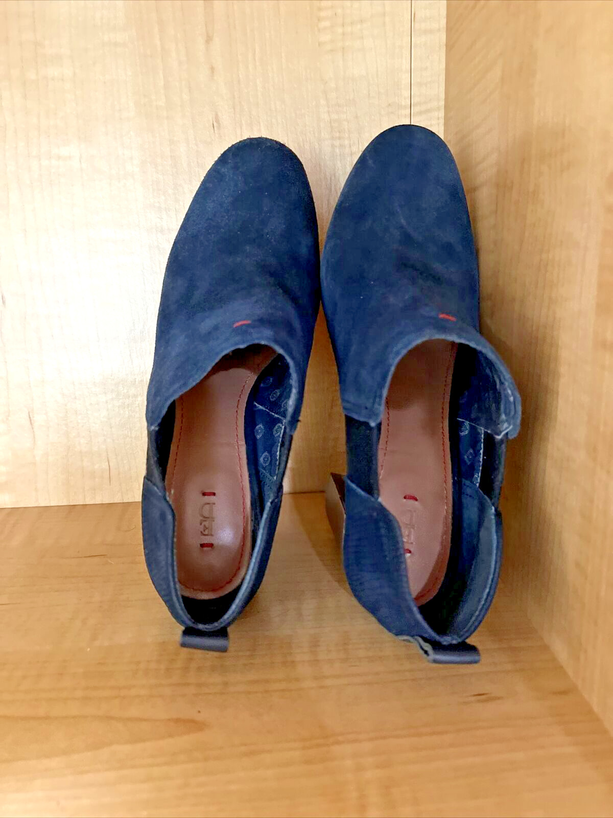 Ellen Degeneres ED Mahoney Womens Oiled Suede Ankle Boots Lagoon 7.5M-GORGEOUS!