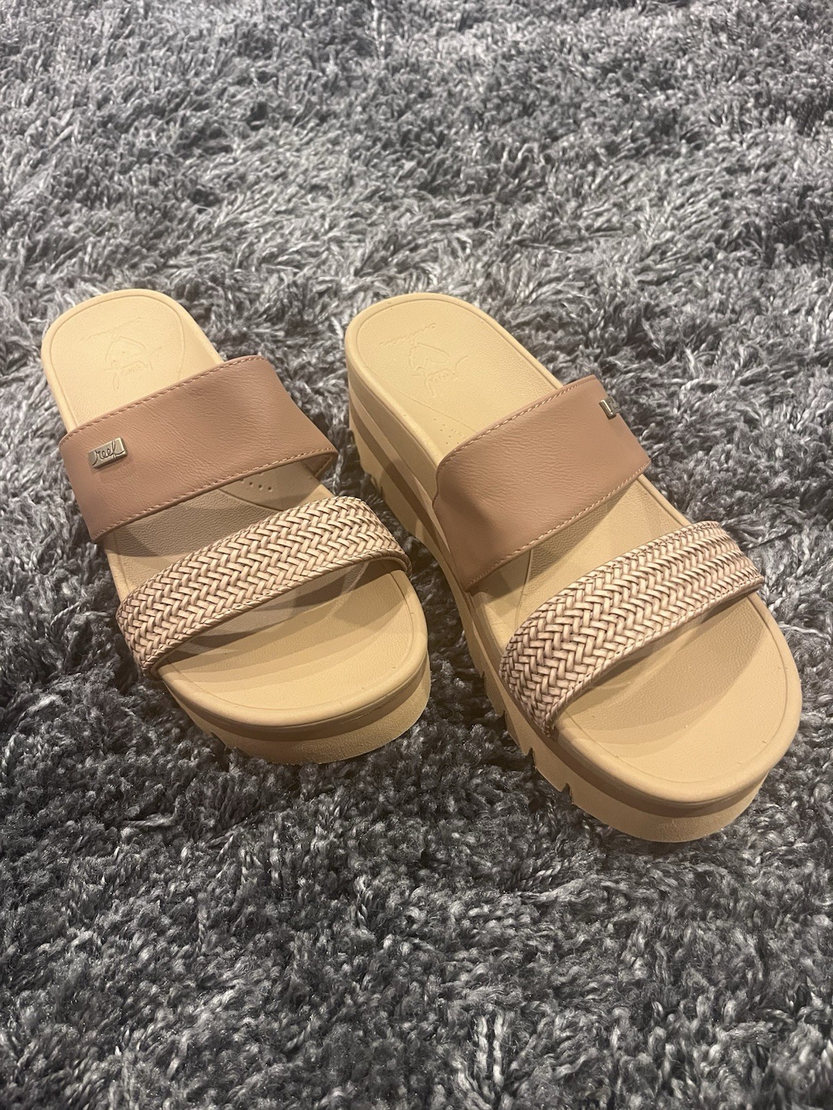 REEF NEW HORIZON BANDED 2.5in PLATFORM SANDALS SIZE 9