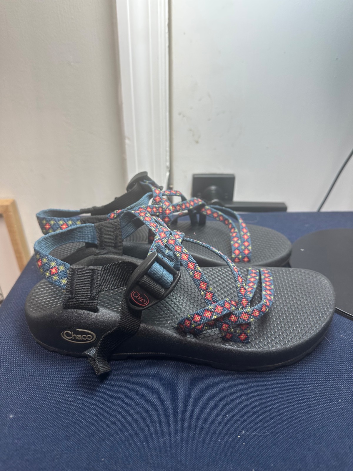 Chaco | Z Cloud X2 Sandals Black Blue Red | Size 7