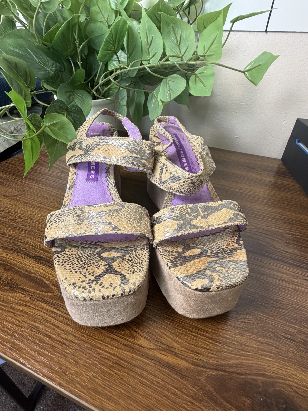 Y2K Suzanne Somers Snakeskin Platform Wedge Sandals Women’s Size 8.5W Chunky