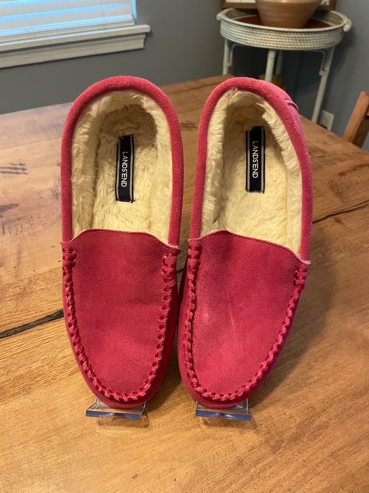 Lands’ end women’s pink suede fur line slipper moccasin size 8