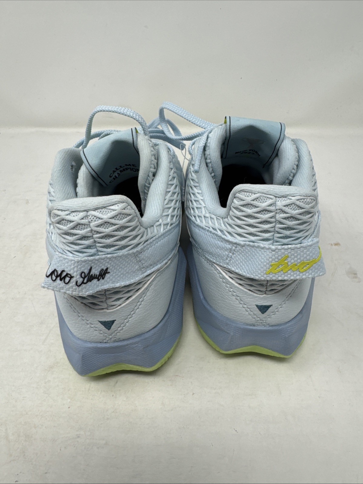 NEW New Balance CG2 Blue Yellow Shoes Women’s Size 7.5 Tennis Hard Court