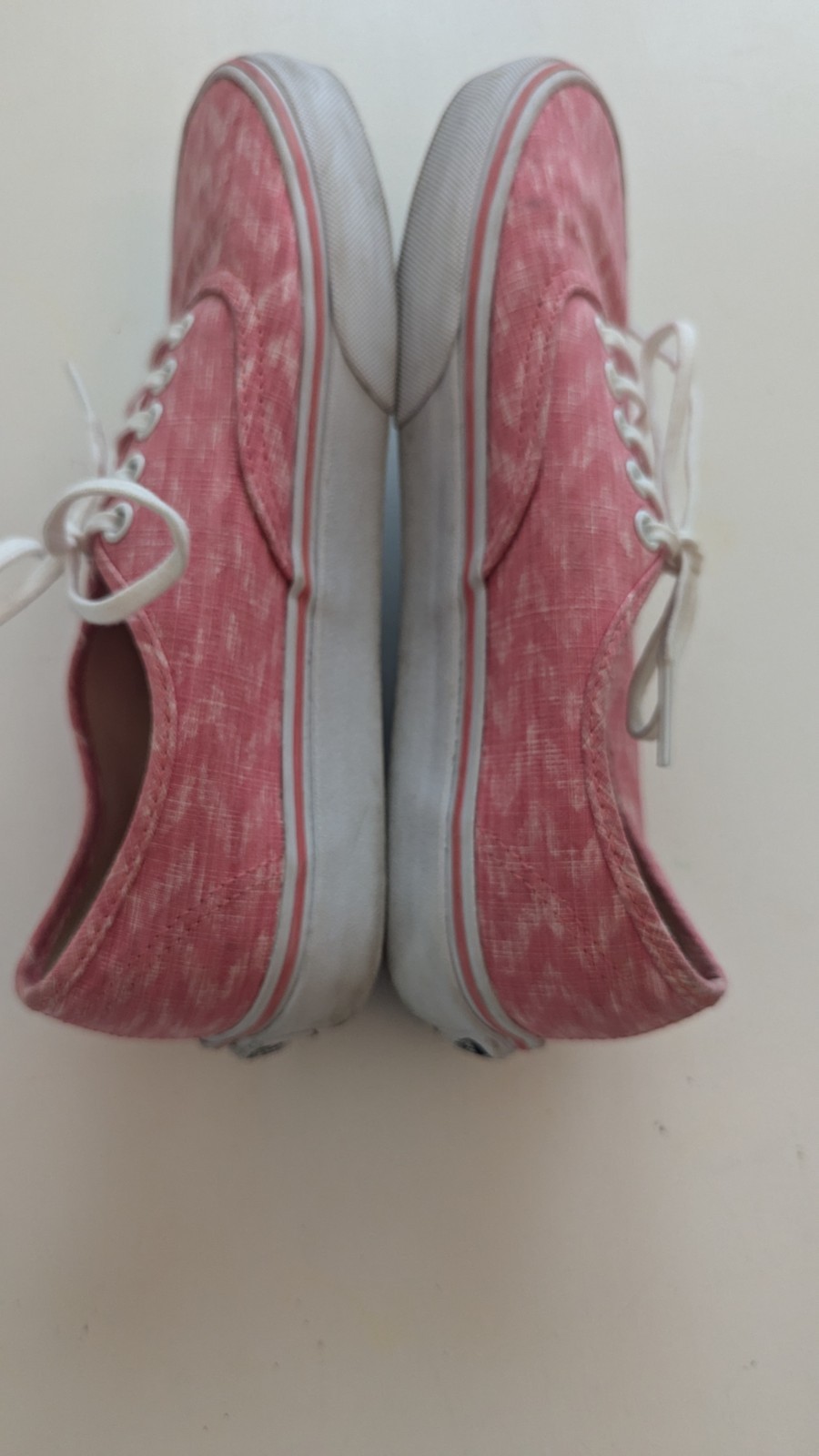 Vans off the Wall Sneakers Pink White Chevron Knit Women’s Size 8 Grunge Skater