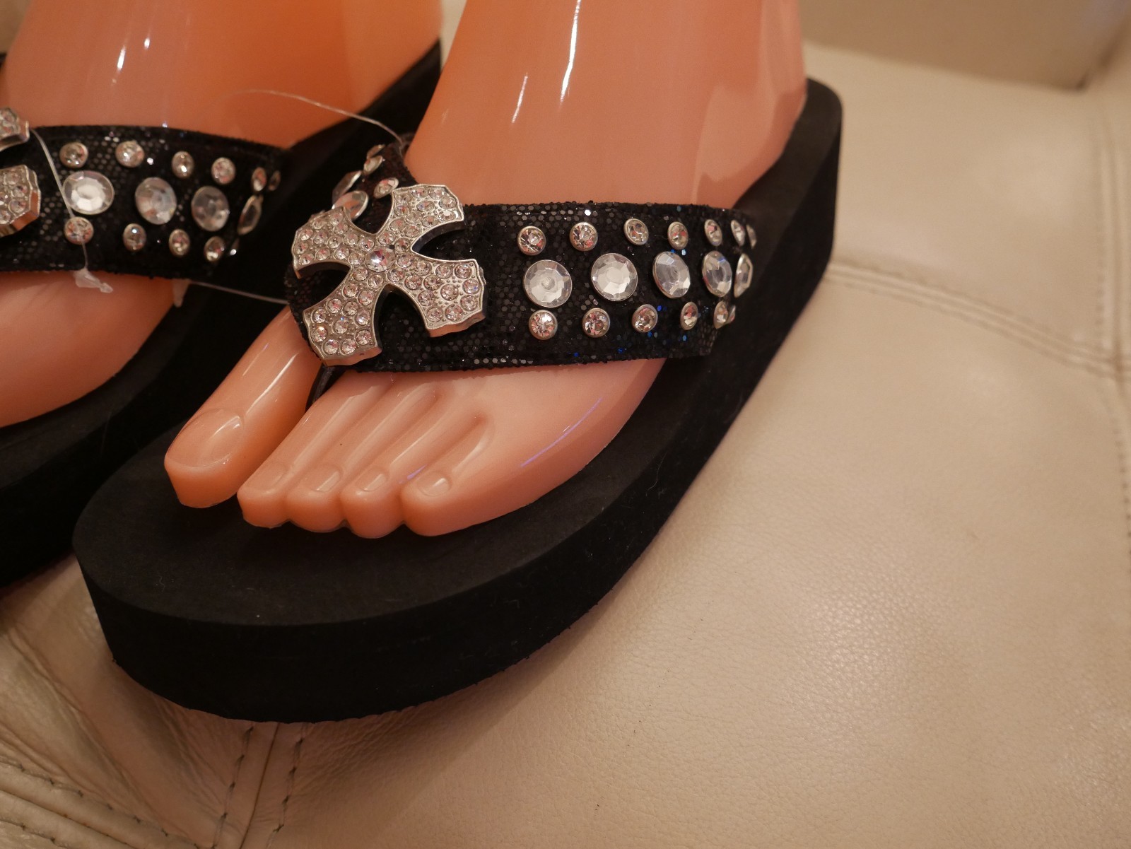 NEW WOMEN’S BLACK OLIVIA FLIP FLOP WEDGE SANDAL RHINESTONES CROSS 5,6,7,8,9,10