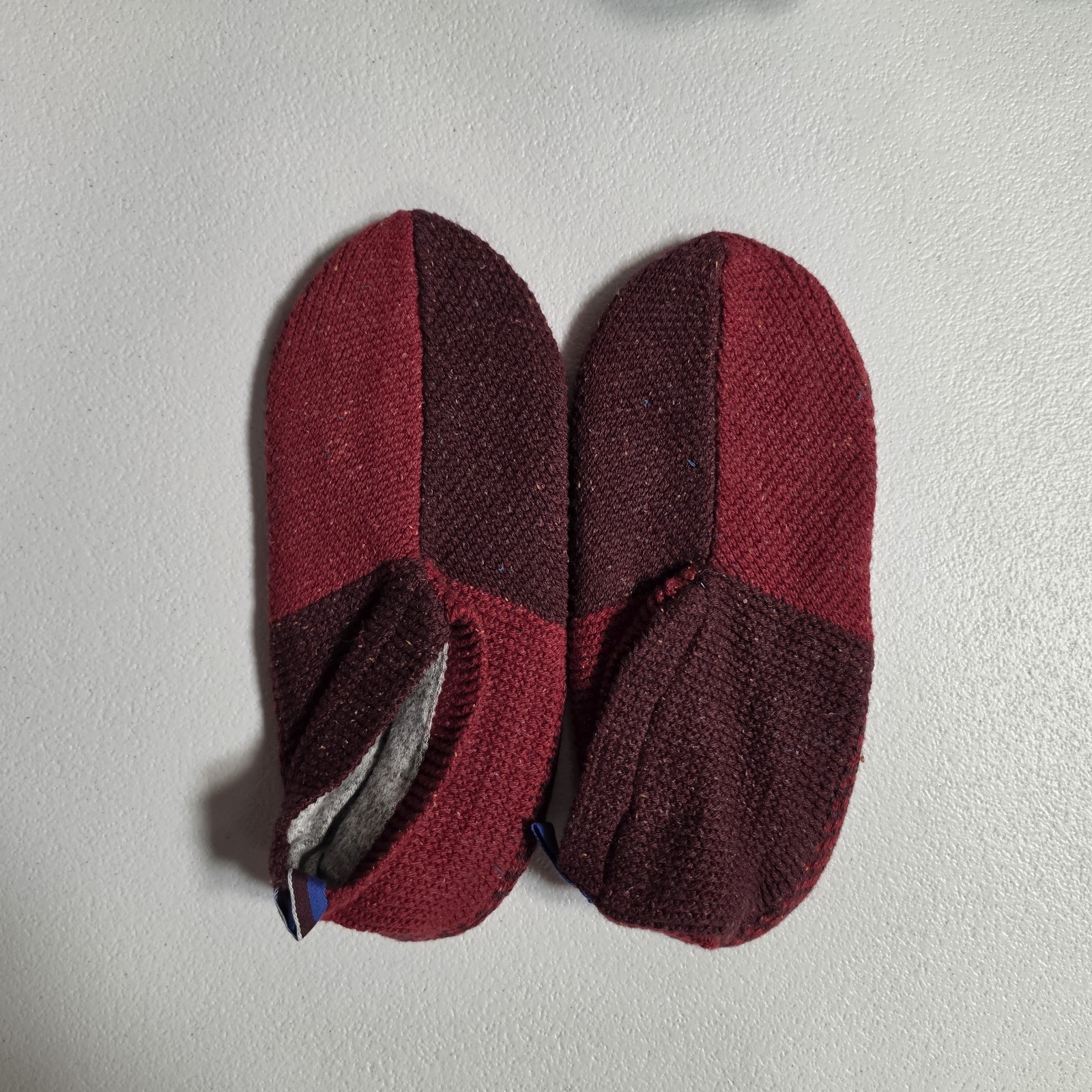 Bombas – Gripper Slippers – House Shoes Socks – Red/Maroon – Large