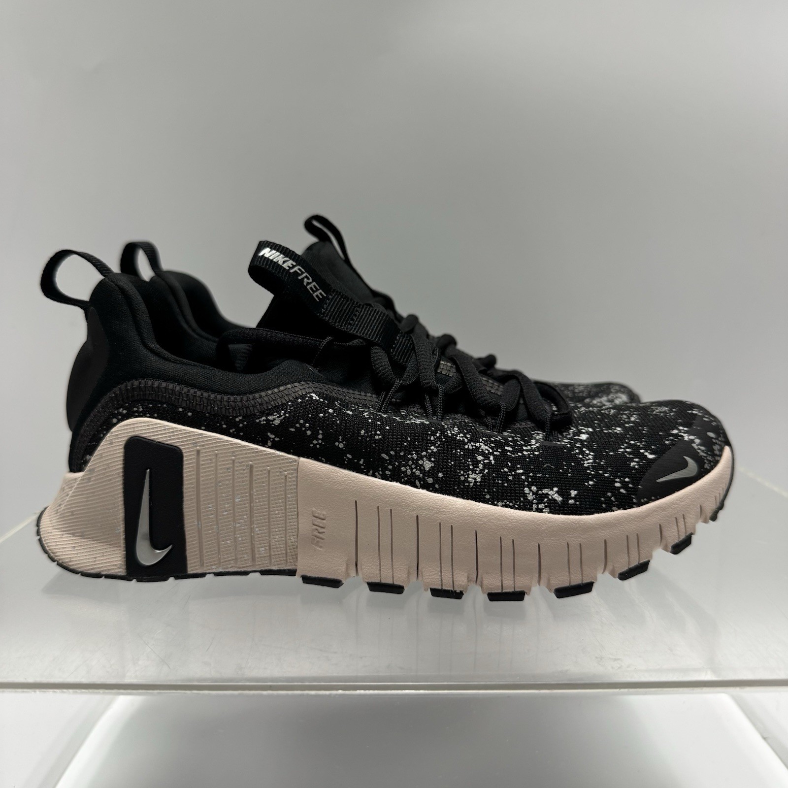 Brand New Nike Free Metcon 6 SE Black Metallic Silver HV2017-001 Women’s Size 6